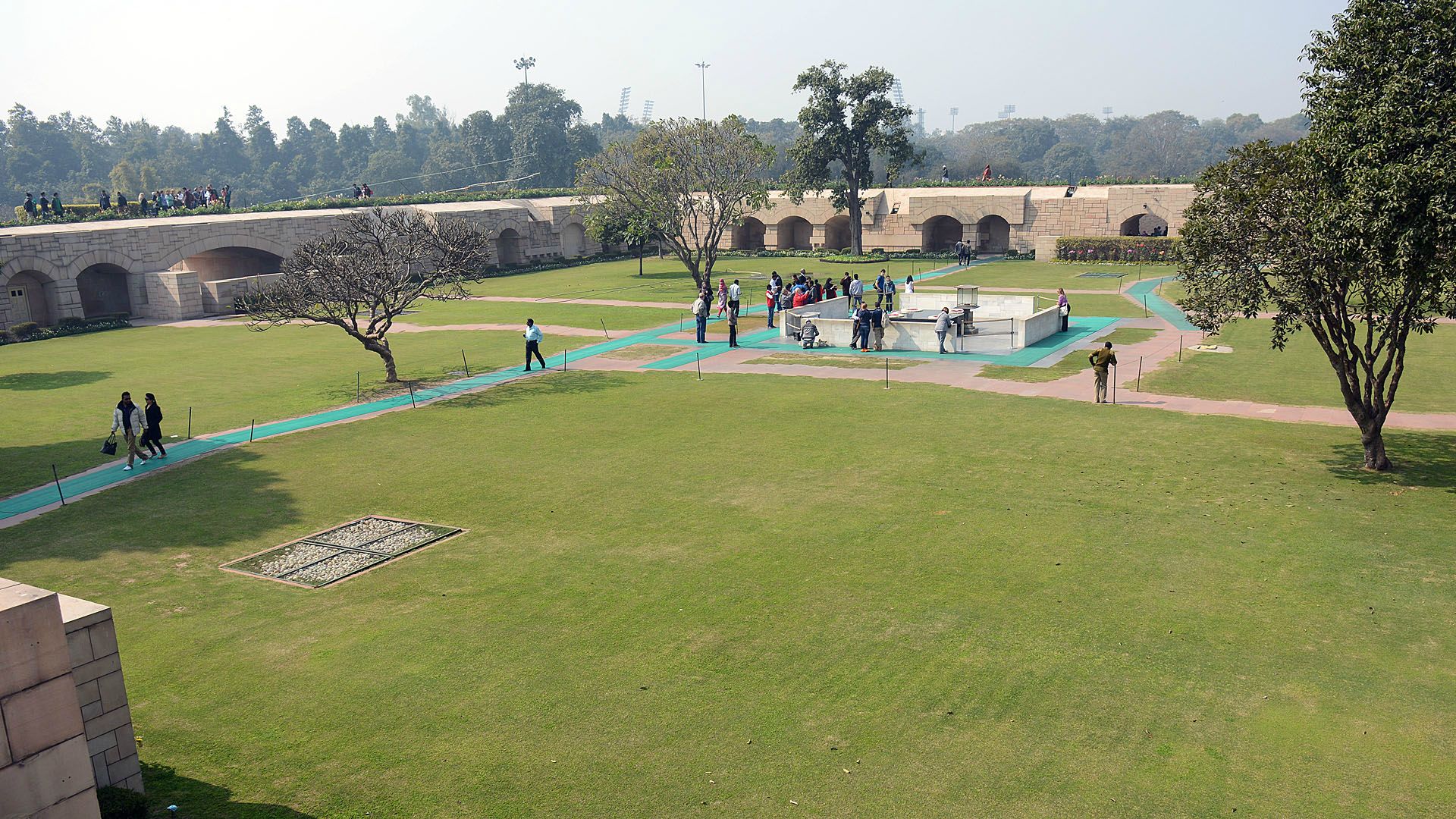 Raj Ghat - miejsce kremacji wybitnych hindusów np. Mahatma Ghandi